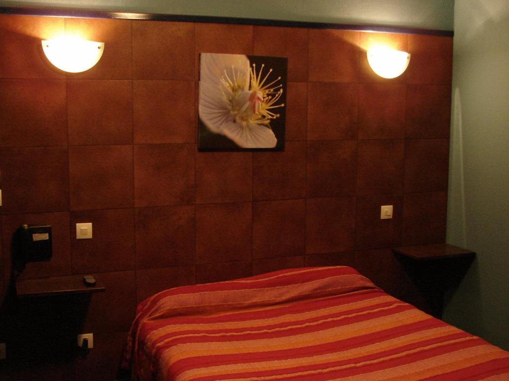 Hotel De Lyon Limoges Bagian luar foto